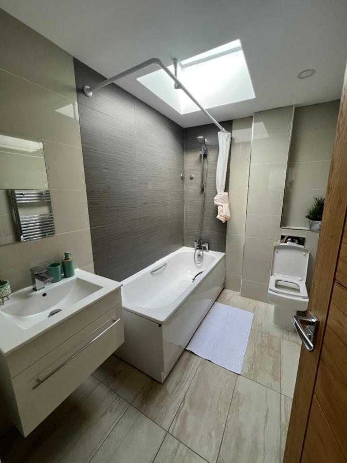 Апартаменты Clapham House Лондон Экстерьер фото